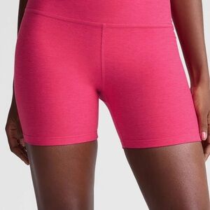 Beyond Yoga Women's SpaceDye Hot Pink Biker Shorts